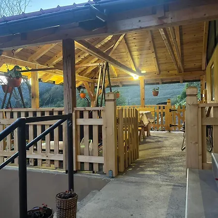 Konukevi Ljubav Stara Zaovine Lazici